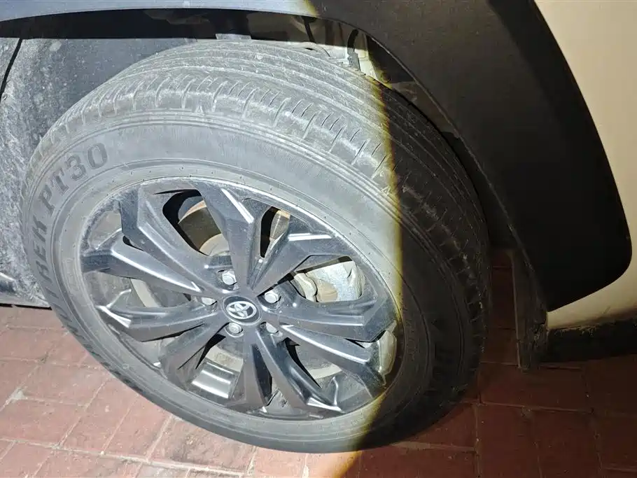 Toyota RAV4 Rongfang 2023 2.0L CVT 4WD Adventure Plus Edition фото 6