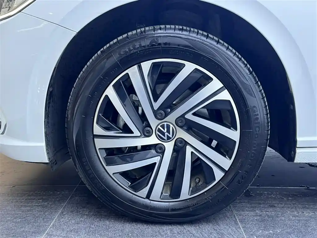 Volkswagen Lavida 2023 300TSI DSG Comfort Edition фото 21