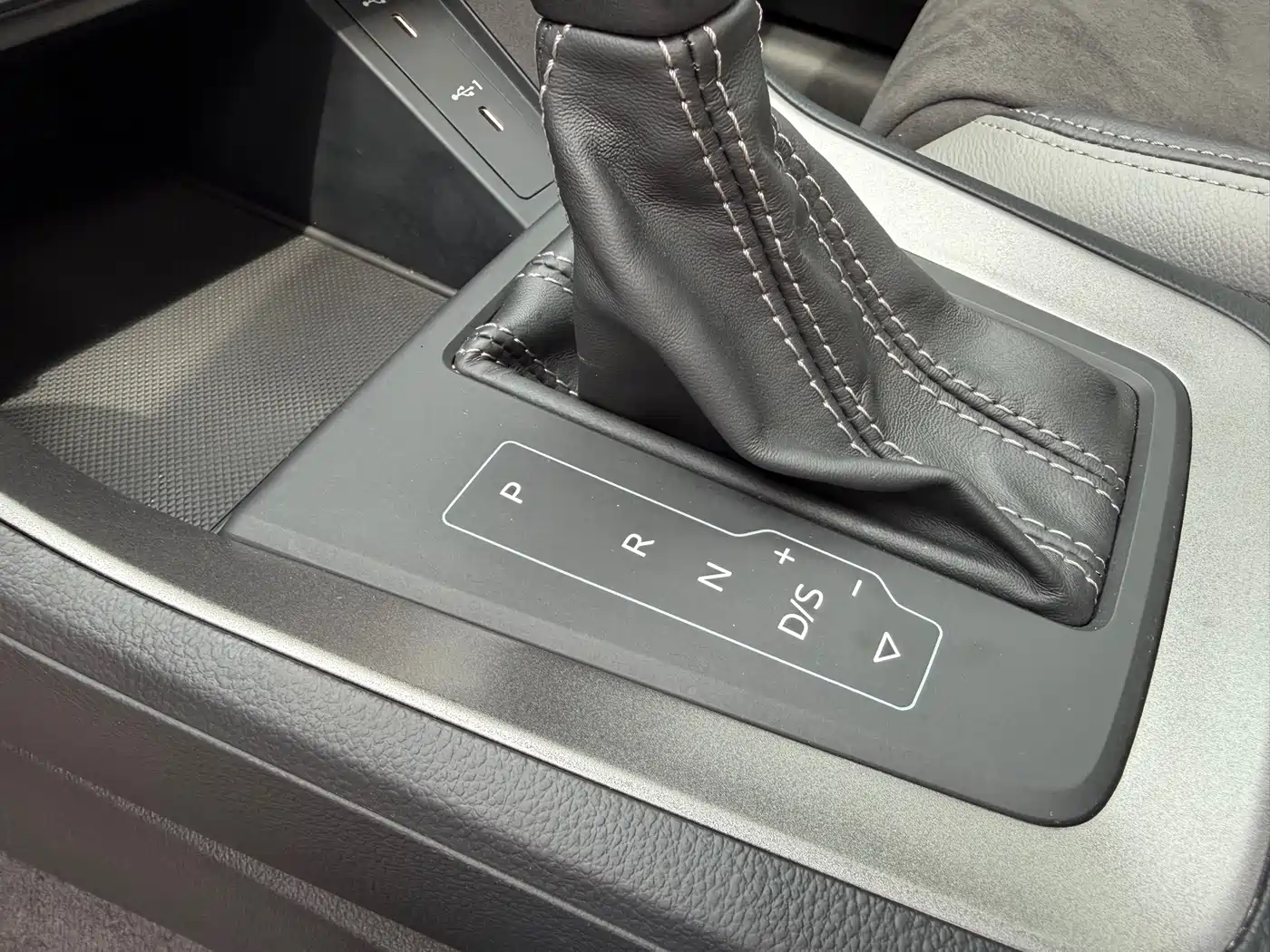 Audi Q3 2023 35 TFSI Fashion Dynamic (1.4T) фото 8