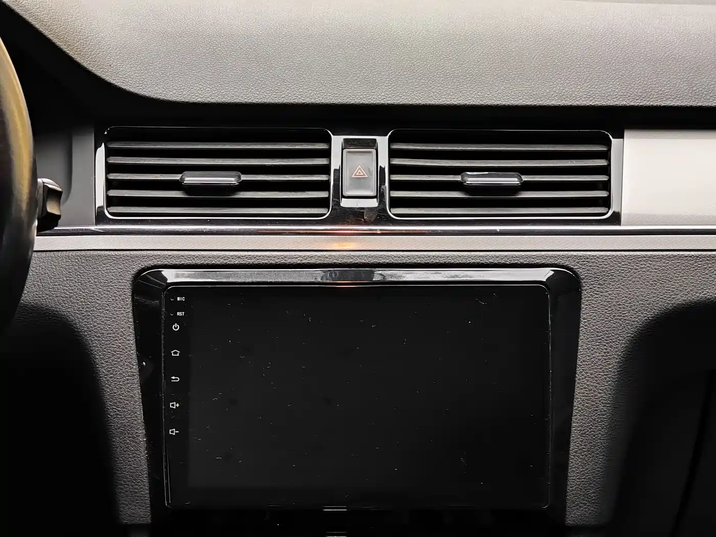 Volkswagen Bora 2015 Quality Edition 1.6L Automatic Fashion фото 15