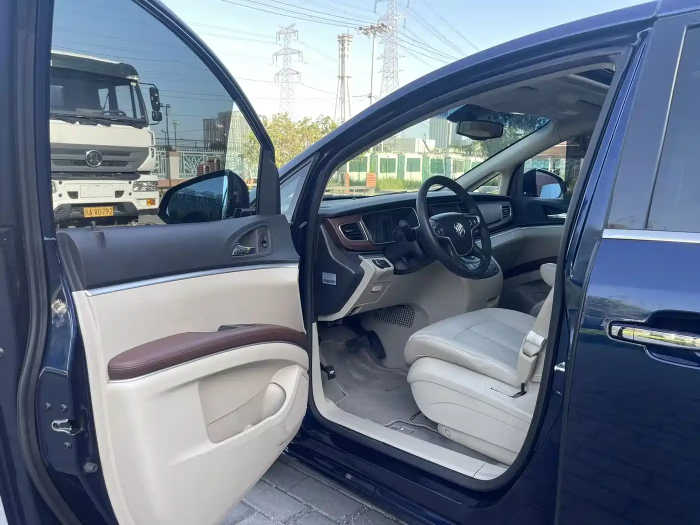 Buick GL8 2014 3.0L GT Luxury Business Elegance фото 12
