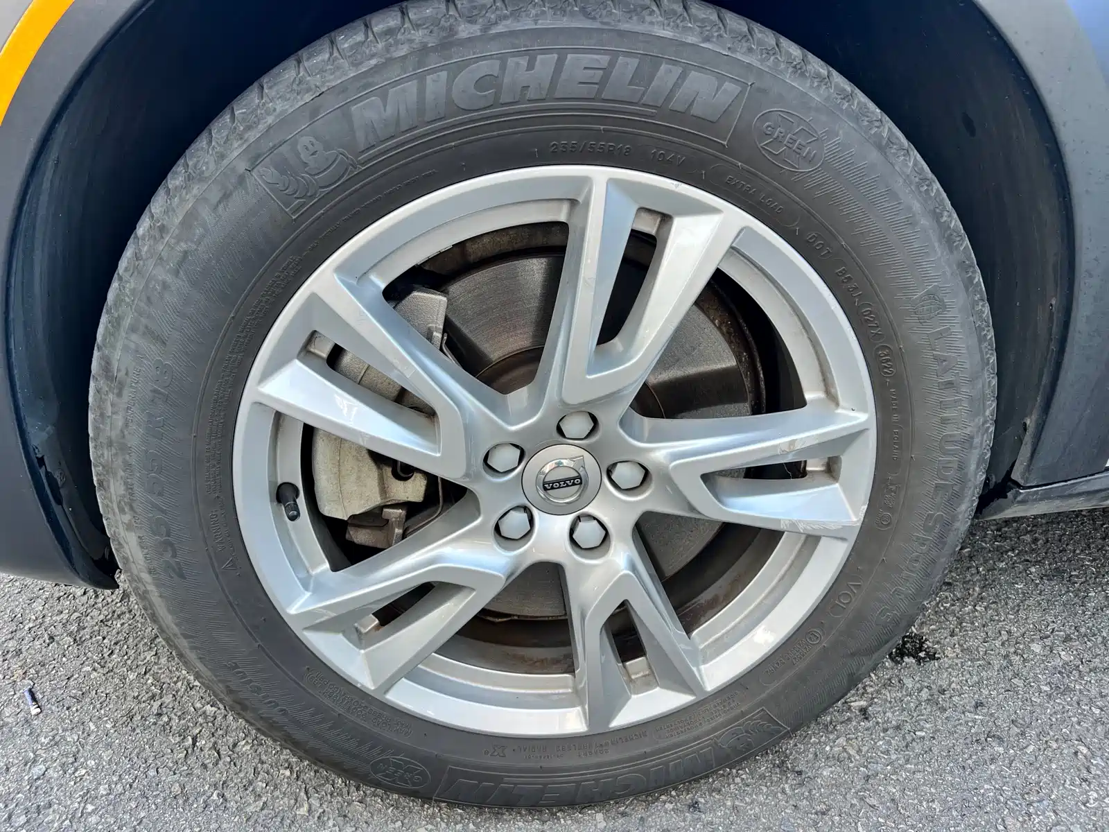 Photo 23 - Volvo V90