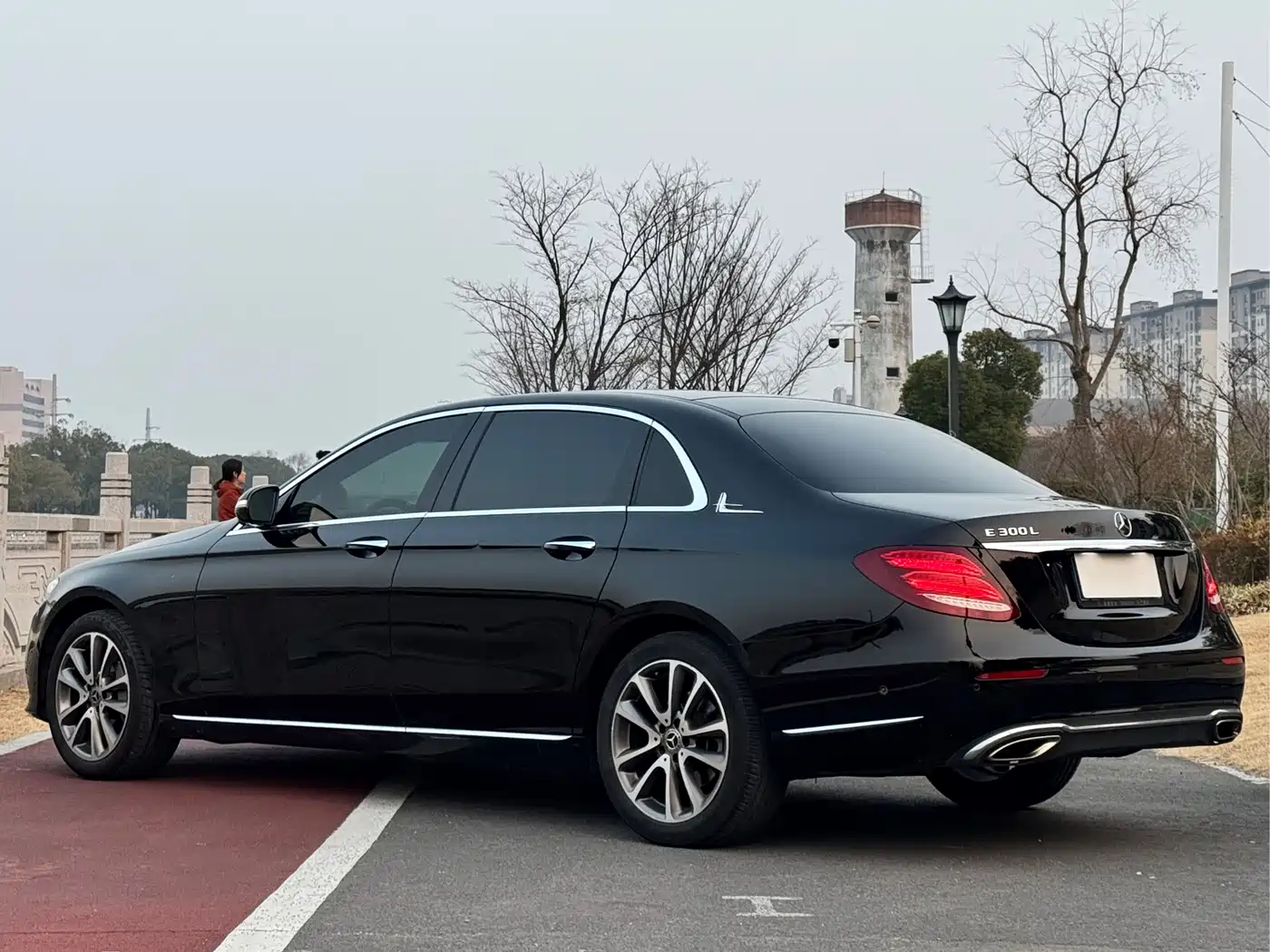 Mercedes-Benz E-Class 2018 E 300 L Luxury фото 9