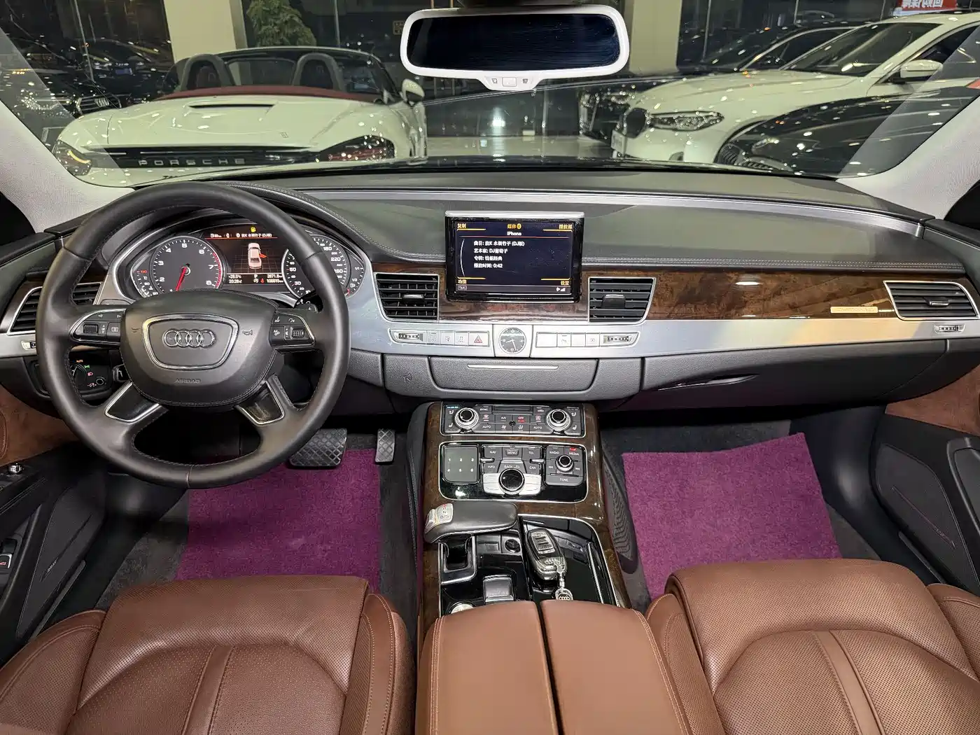 Audi A8 2014 A8L 45 TFSI quattro Luxury фото 16