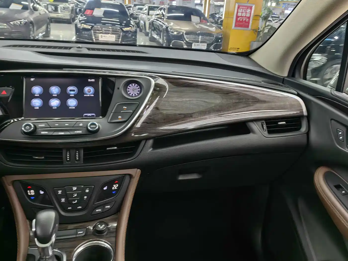 Buick Envision Plus 2017 28T AWD Elite фото 13