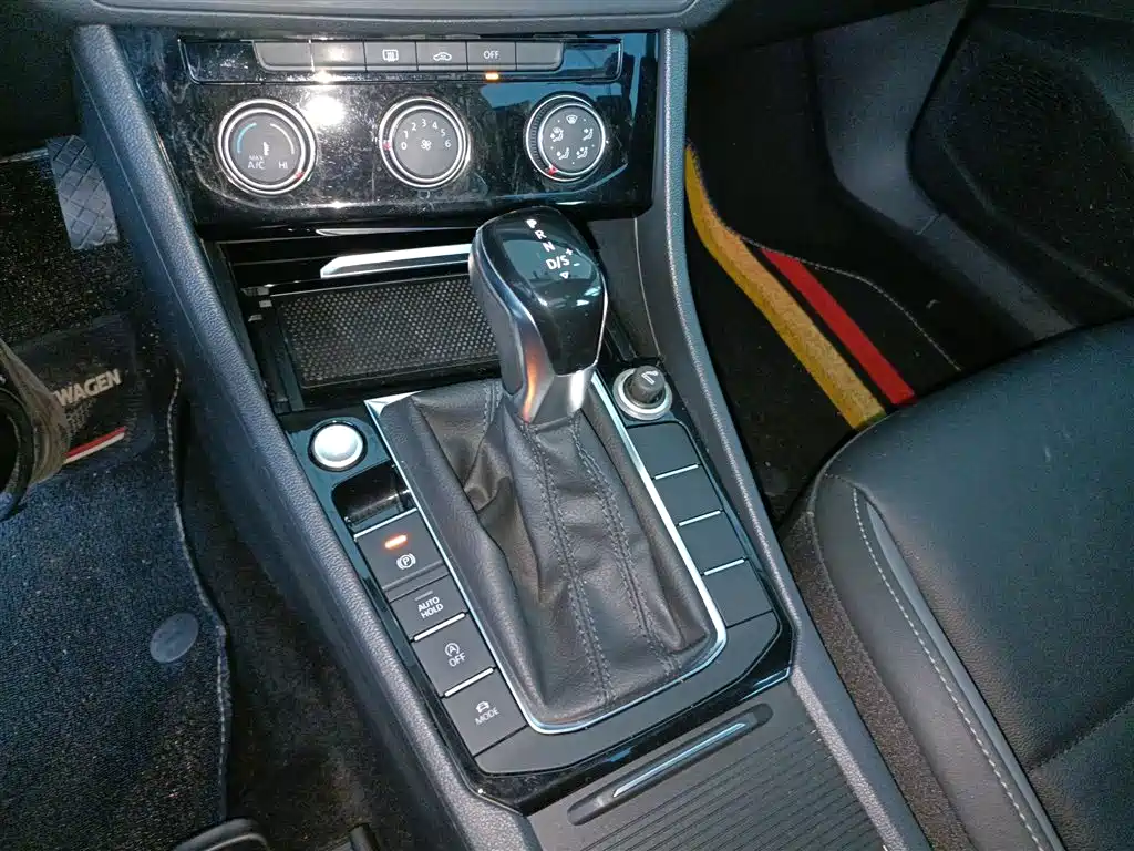 Volkswagen Sagitar 2020 200TSI DSG Comfort China VI фото 14