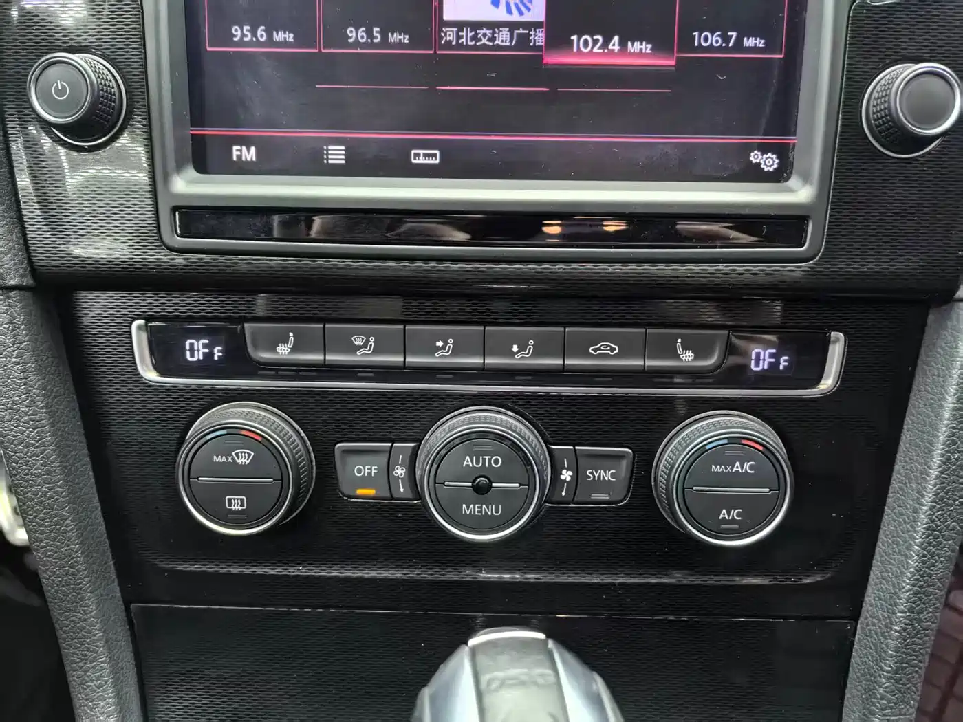 Volkswagen Golf GTI 2016 2.0TSI GTI фото 9