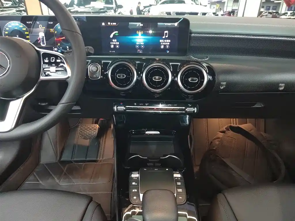 MERCEDES-BENZ CLASS A