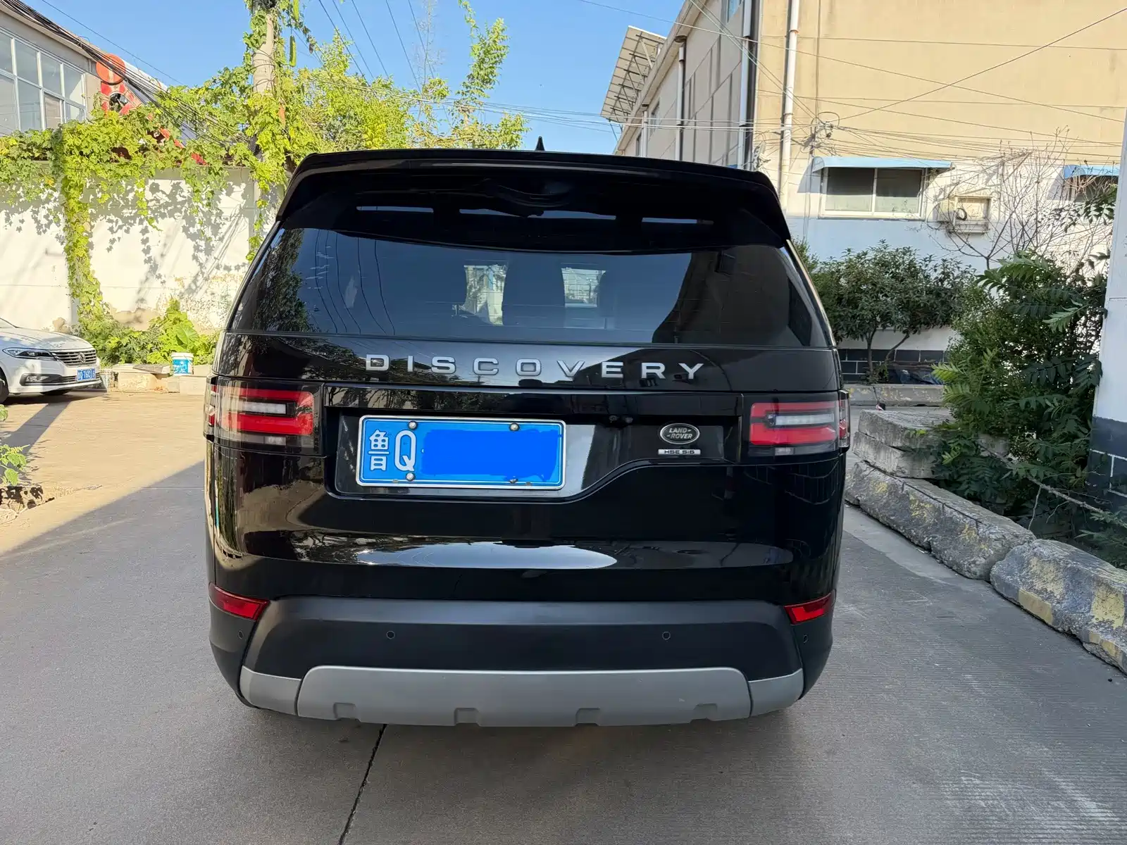 Photo 4 - Land Rover Discovery