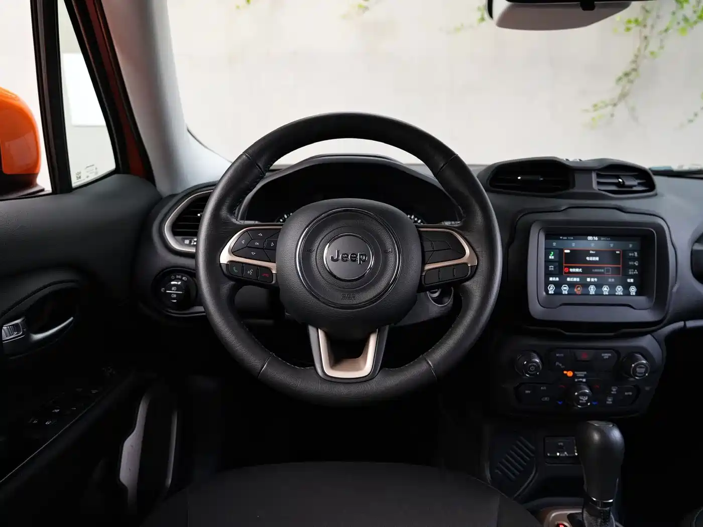 Jeep Renegade 2019 2018 Connected Large Screen Edition 180T Automatic Power