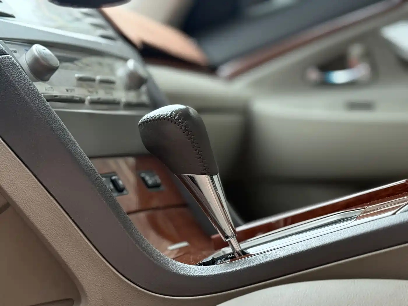 Toyota Camry 2013 200G Classic Luxury Edition фото 20