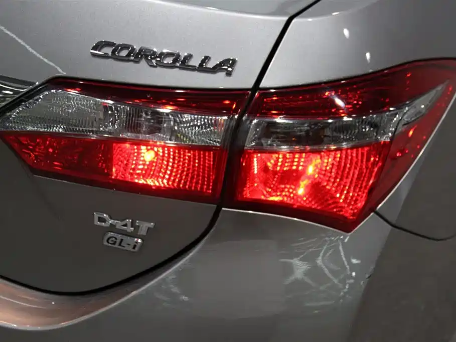 Toyota Corolla 2017 Facelift 1.2T S-CVT GL-i фото 8