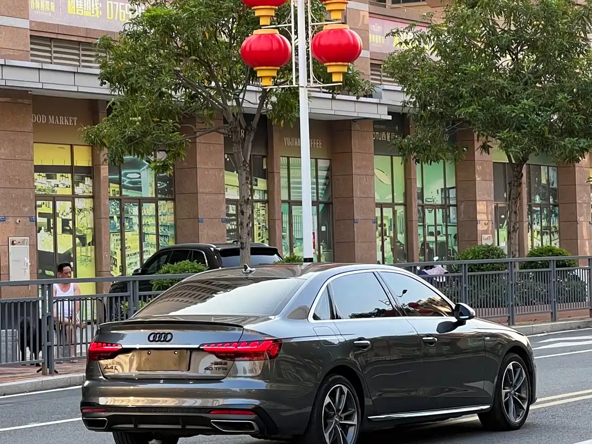 Audi A4L 2020 40 TFSI Fashion Elegance фото 9