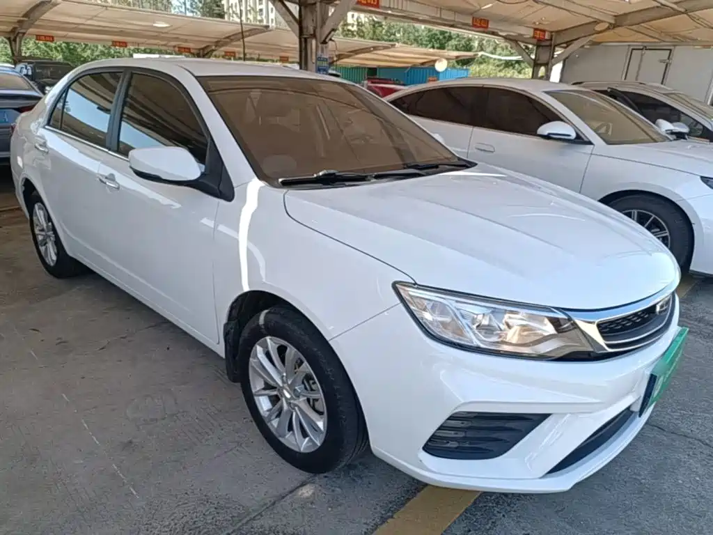 Фото 4 - Geely Vision