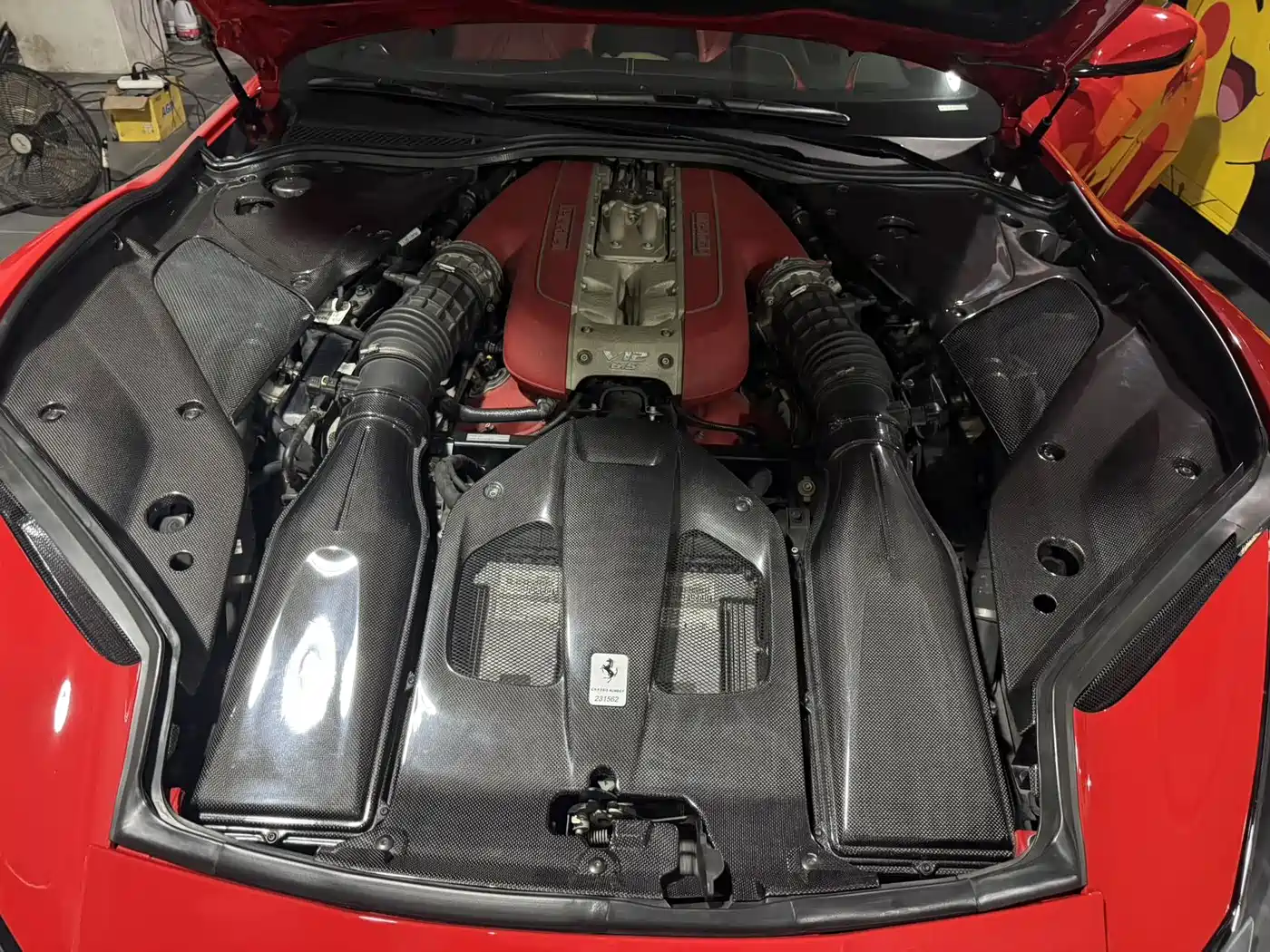 Ferrari 812 2018 2017 6.5L Superfast
