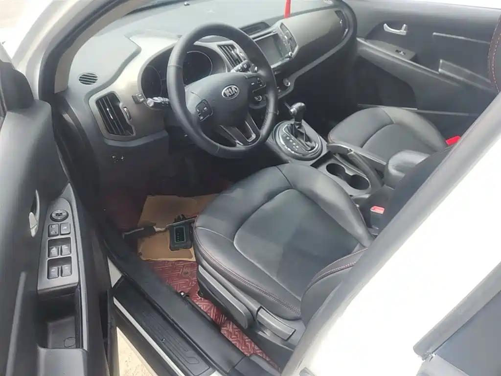 Kia Sportage 2015 2.0L Automatic 2WD GL фото 16