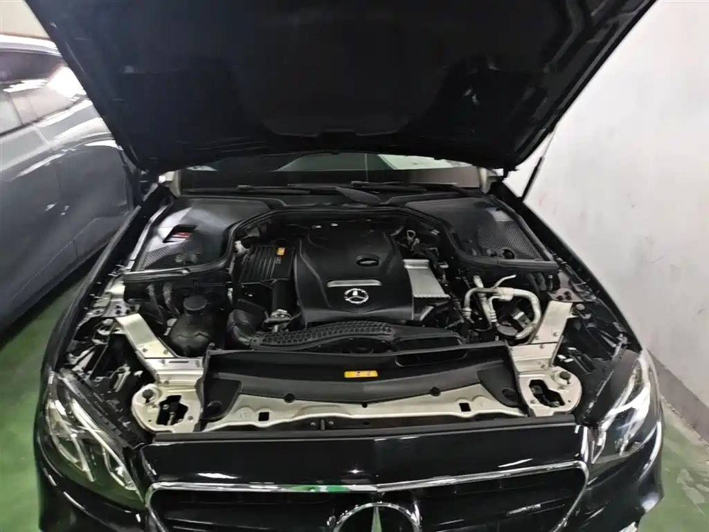 Mercedes-Benz E-Class 2018 E 200 L Sport фото 20