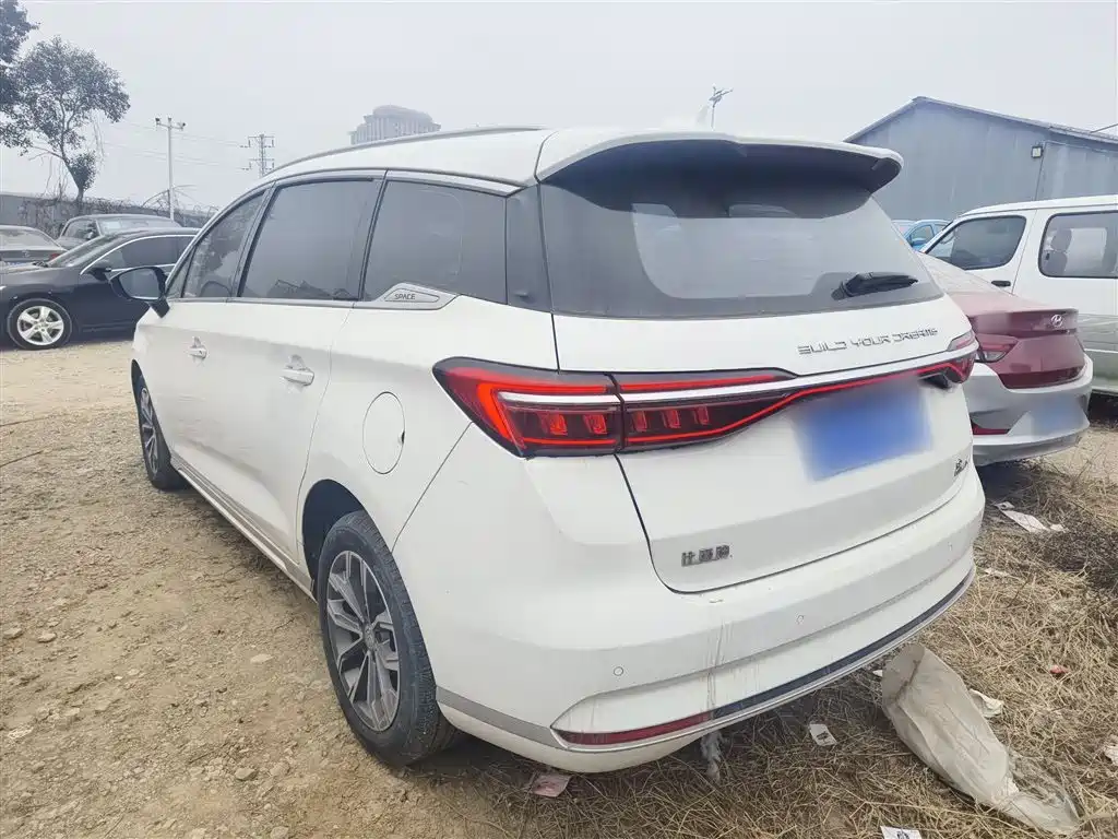 BYD Song MAX 2021 Upgrade 1.5T Automatic Premium Edition 6-Seater фото 21