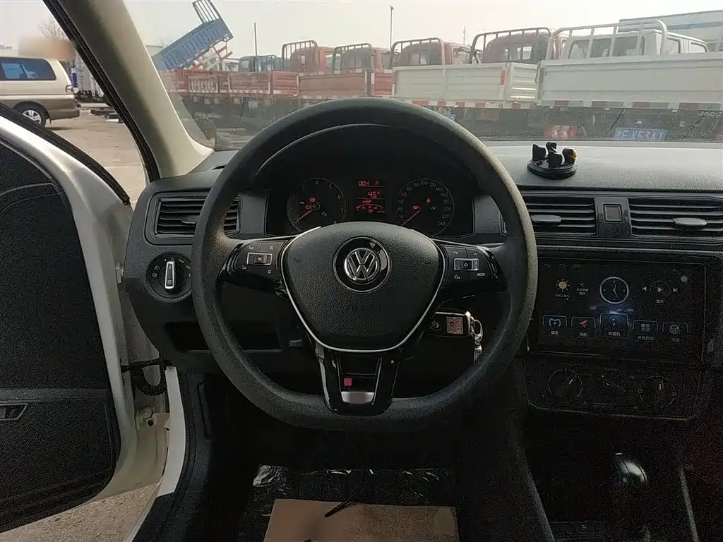 Volkswagen Santana 2019 1.5L Auto Trend Edition China VI фото 3