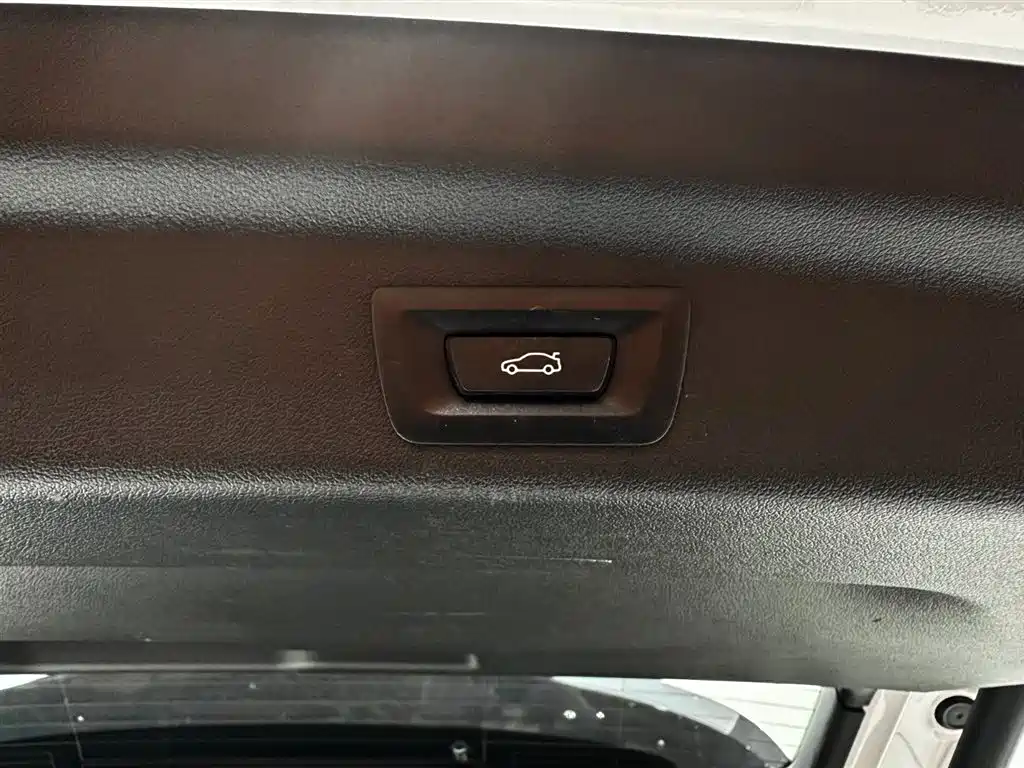 BMW X1 2023 sDrive20Li X Design Package фото 20