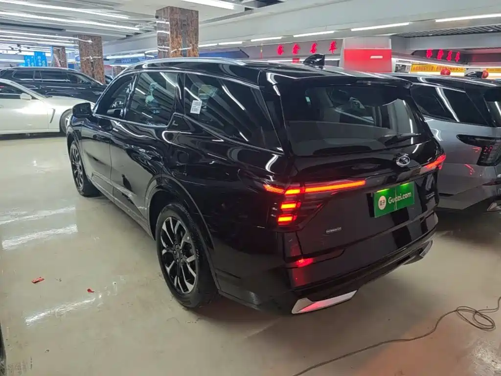 2025 Ford Edge