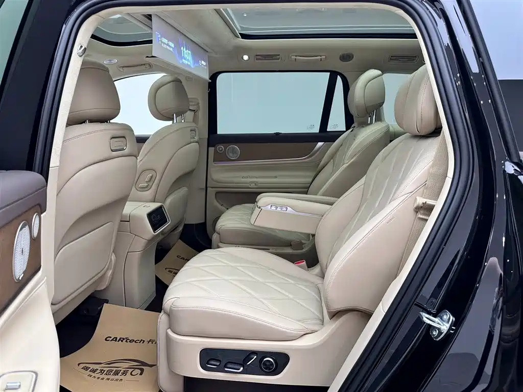 AITO Wenjie AITO M9 2025 Extended Range Ultra 52kWh 6-Seater фото 9