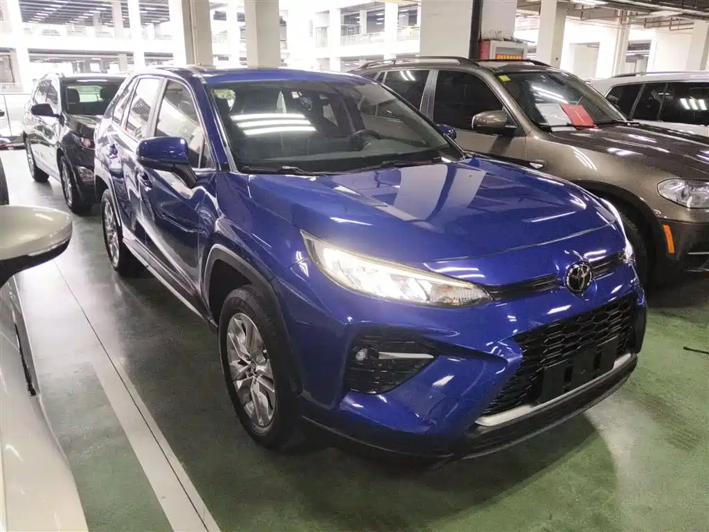 Toyota Wildlander 2020 2.0L CVT 2WD Luxury Edition фото 4