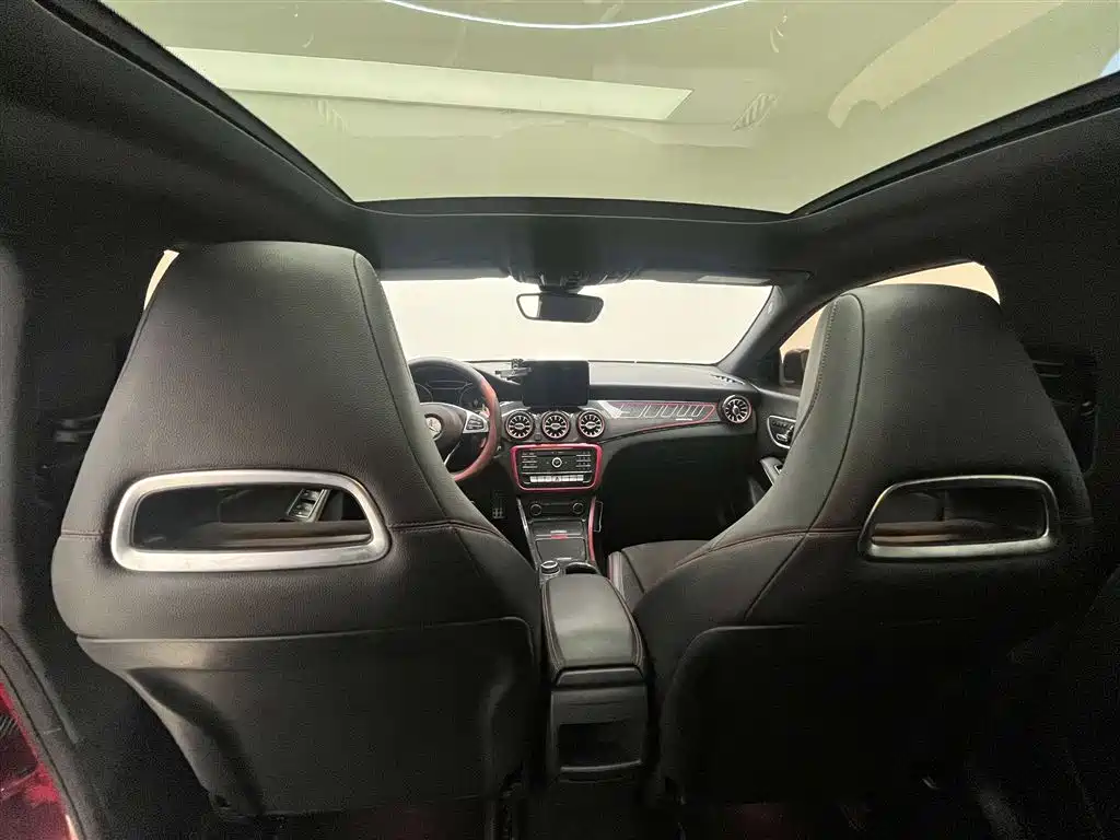 Mercedes-Benz CLA (Import) 2017 CLA 220 4MATIC фото 15