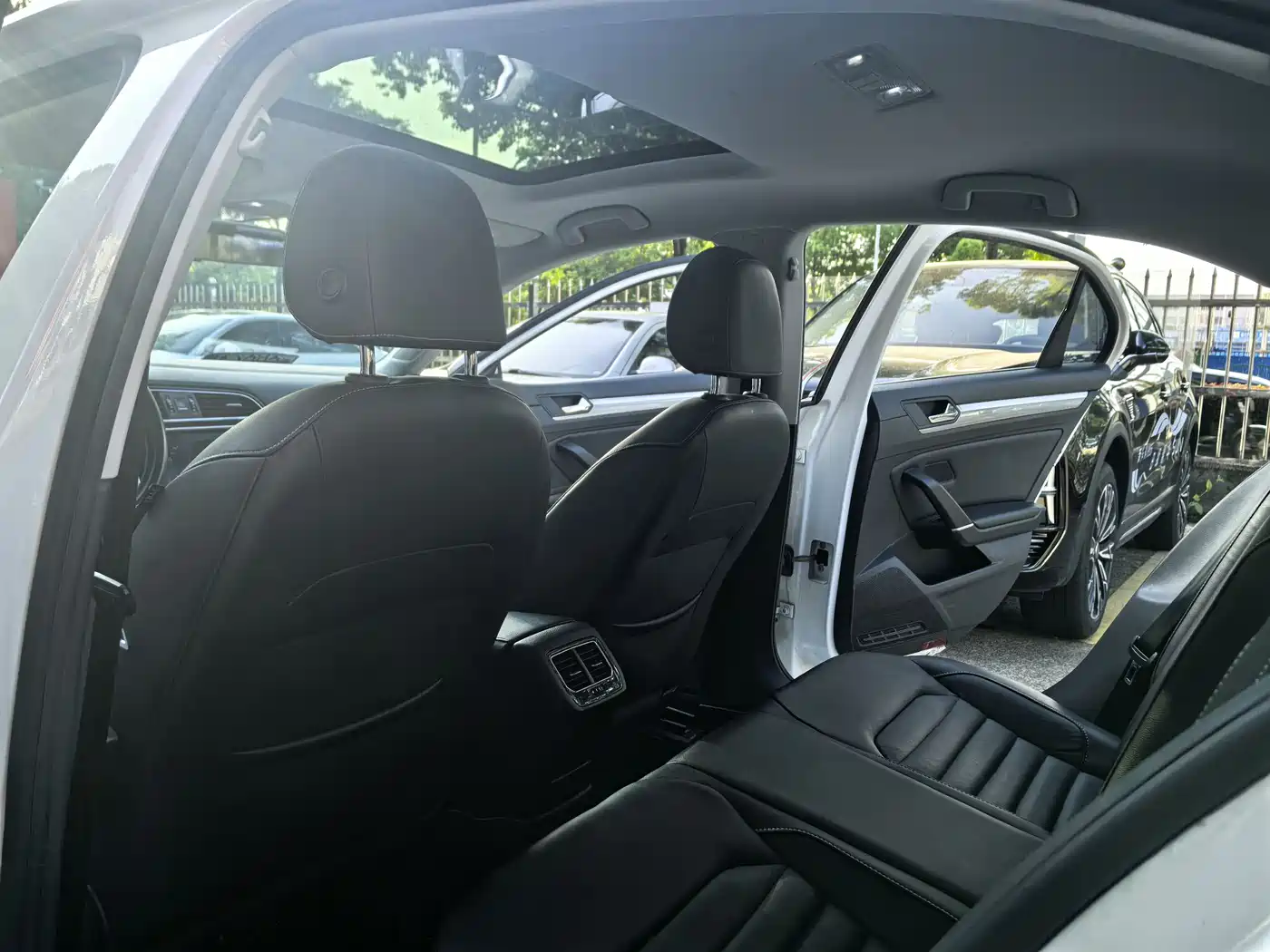 Volkswagen Lamando 2017 280TSI DSG Comfort Edition фото 10
