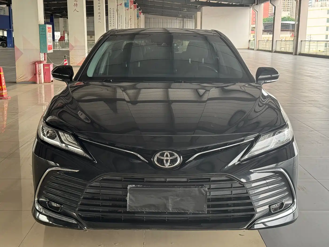 Toyota Camry 2021 2.0G Luxury Edition фото 2