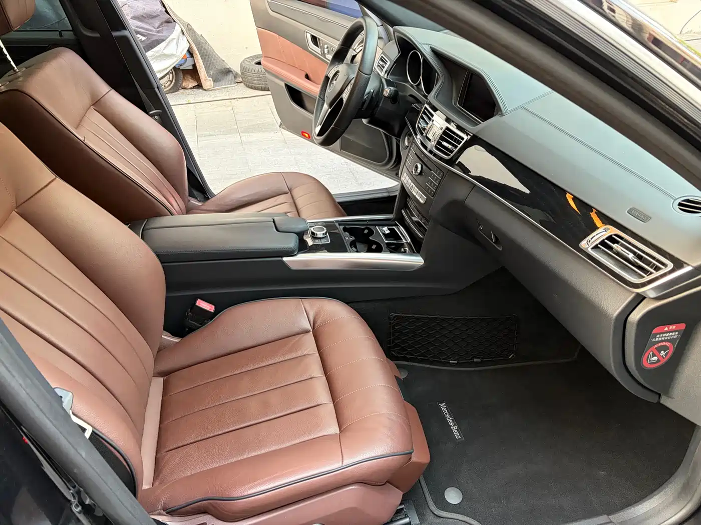Mercedes-Benz E-Class 2015 E 320 L 4MATIC фото 15