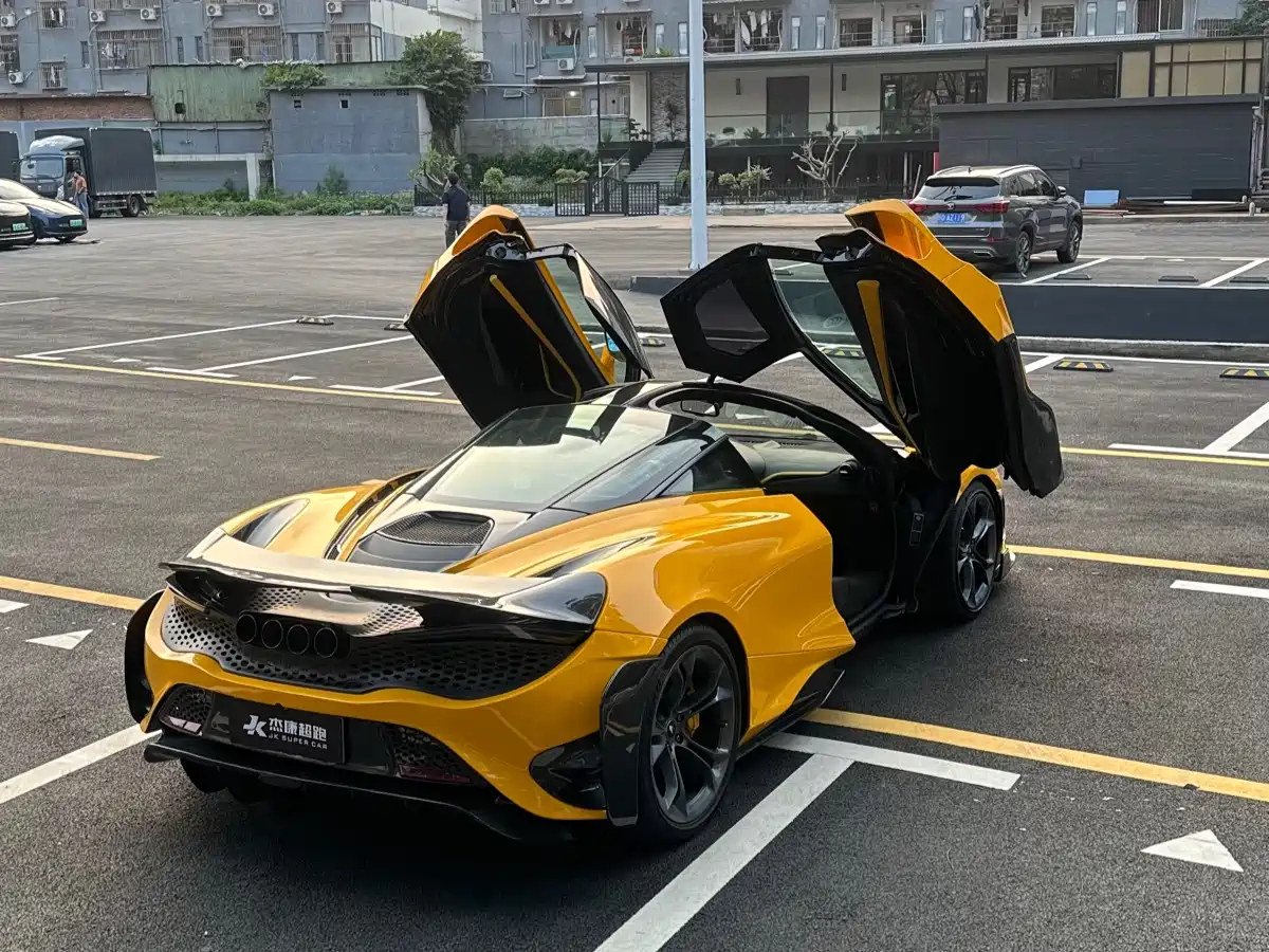 McLaren 720S 2019 4.0T Coupe фото 20