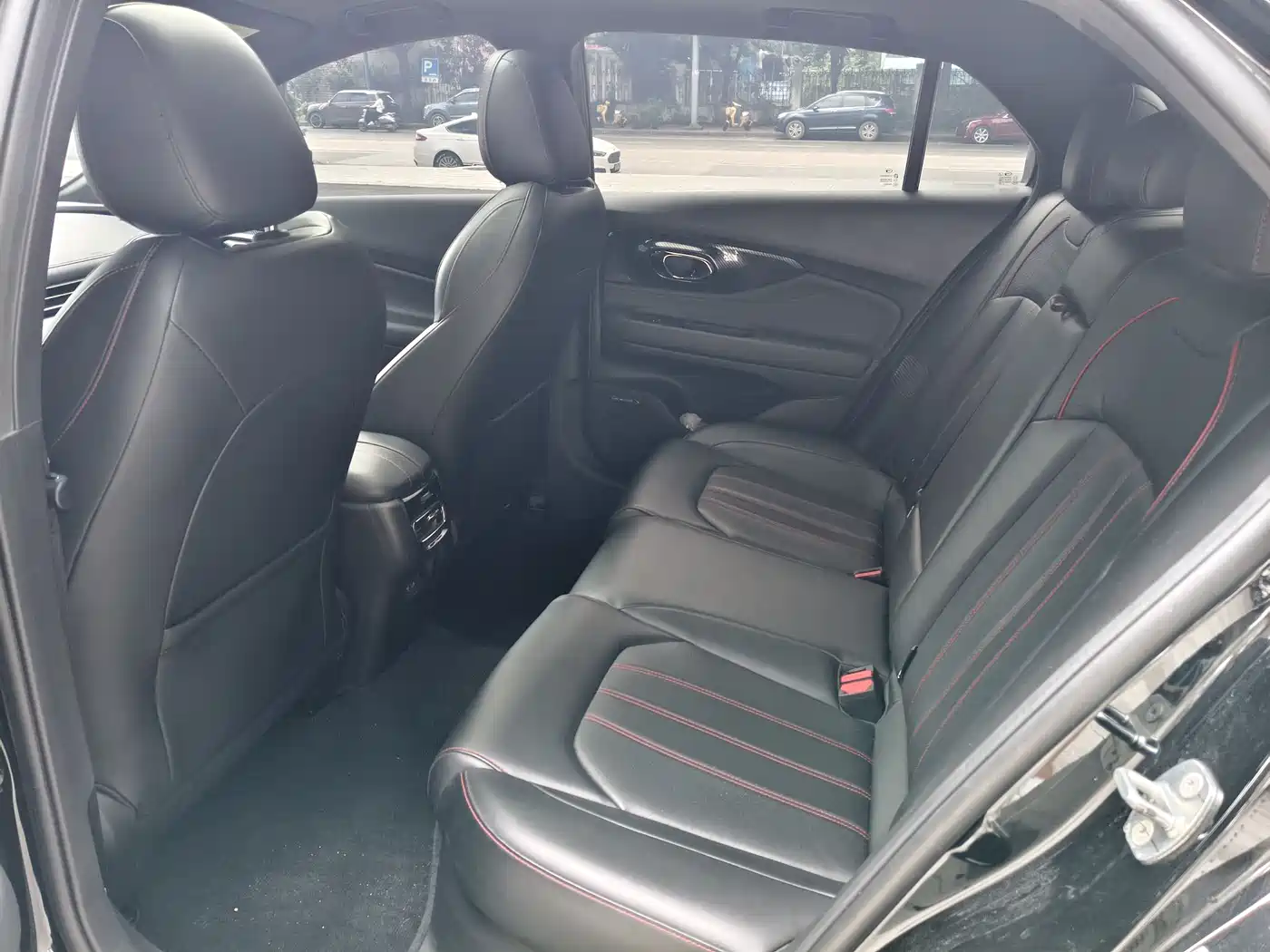 GAC Trumpchi Trumpchi Emkoo 2021 270T DCT J15 Edition фото 12