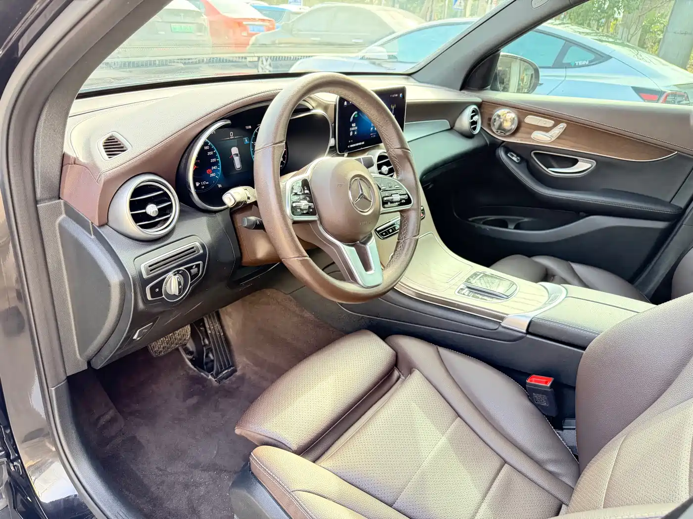 Mercedes-Benz GLC 2022 Facelift II GLC 260 L 4MATIC Sport Model фото 10