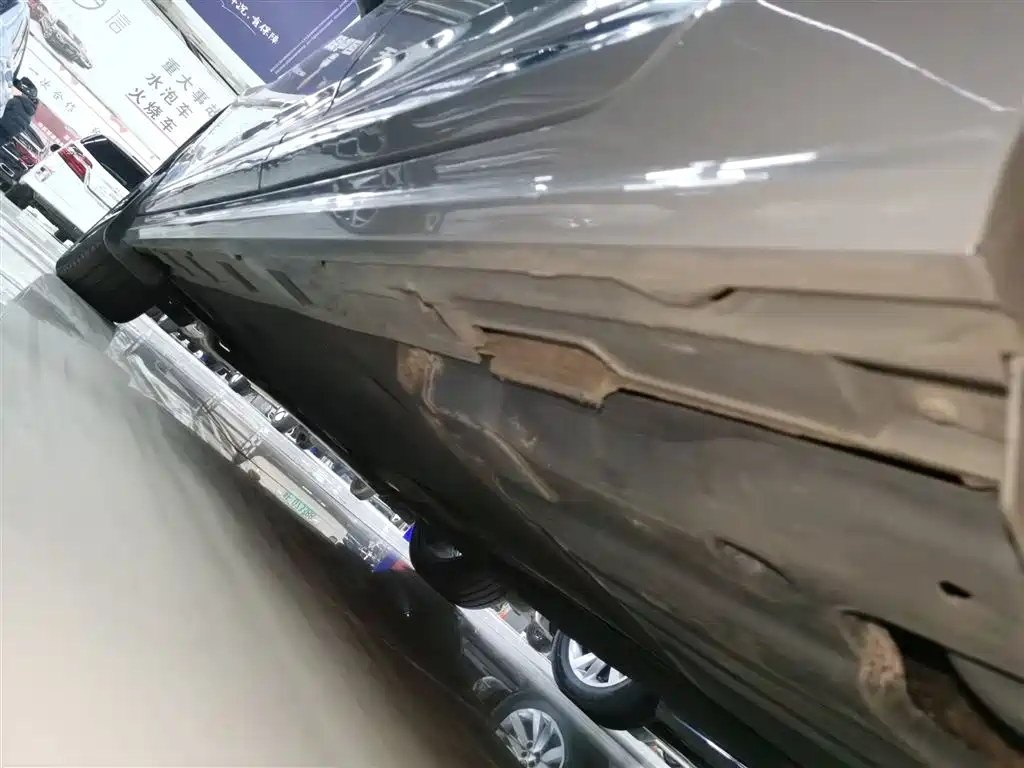 Volkswagen Magotan 2023 Model 2 Million Commemorative Edition 330TSI DSG Luxury фото 18