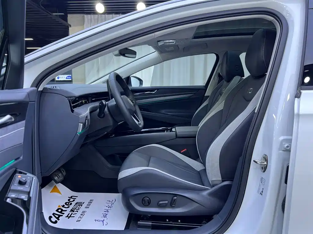 Volkswagen ID.7 VIZZION 2024 PRO фото 7
