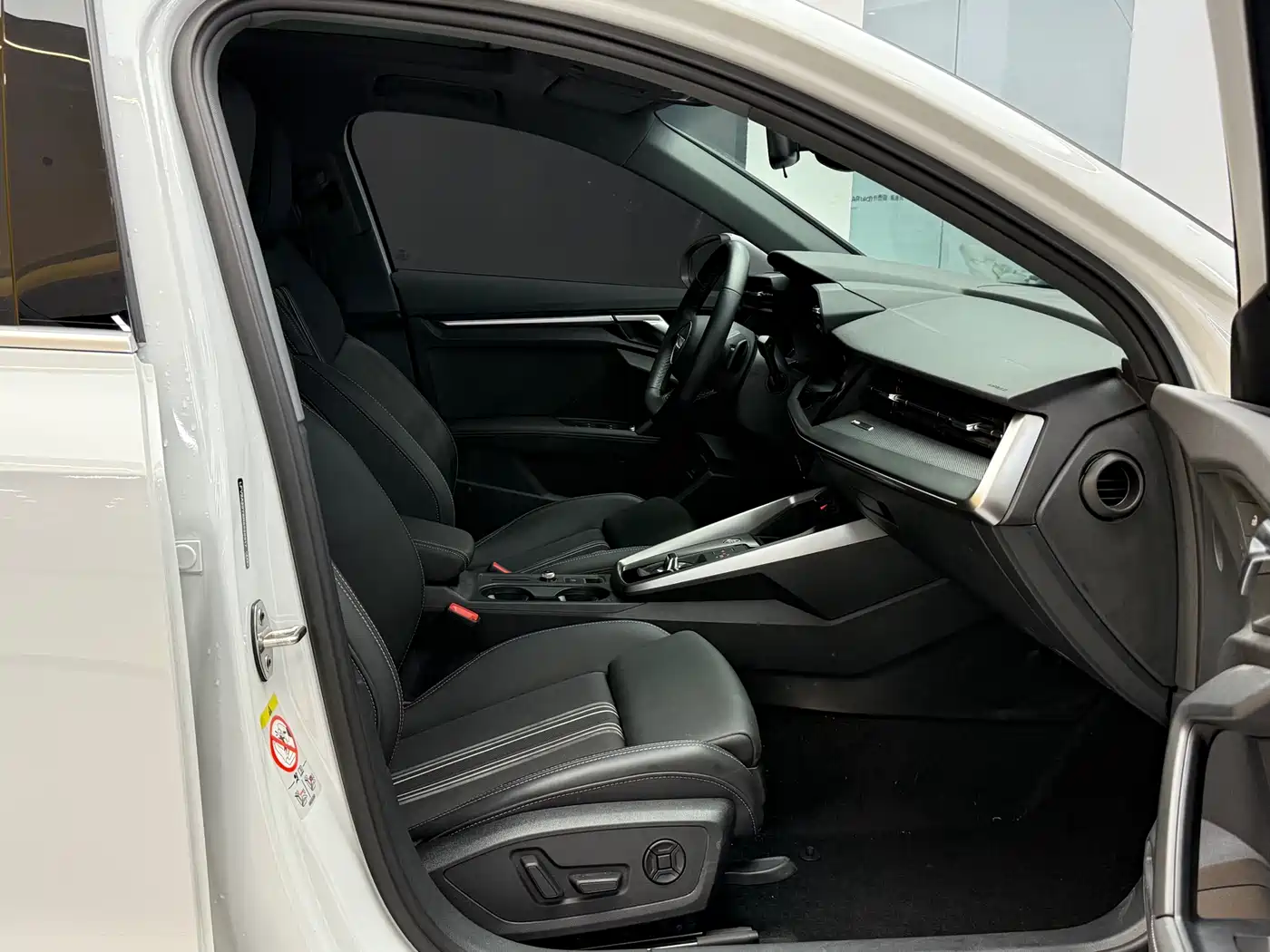 Audi A3 2023 A3L Limousine 35 TFSI Fashion Sport фото 12