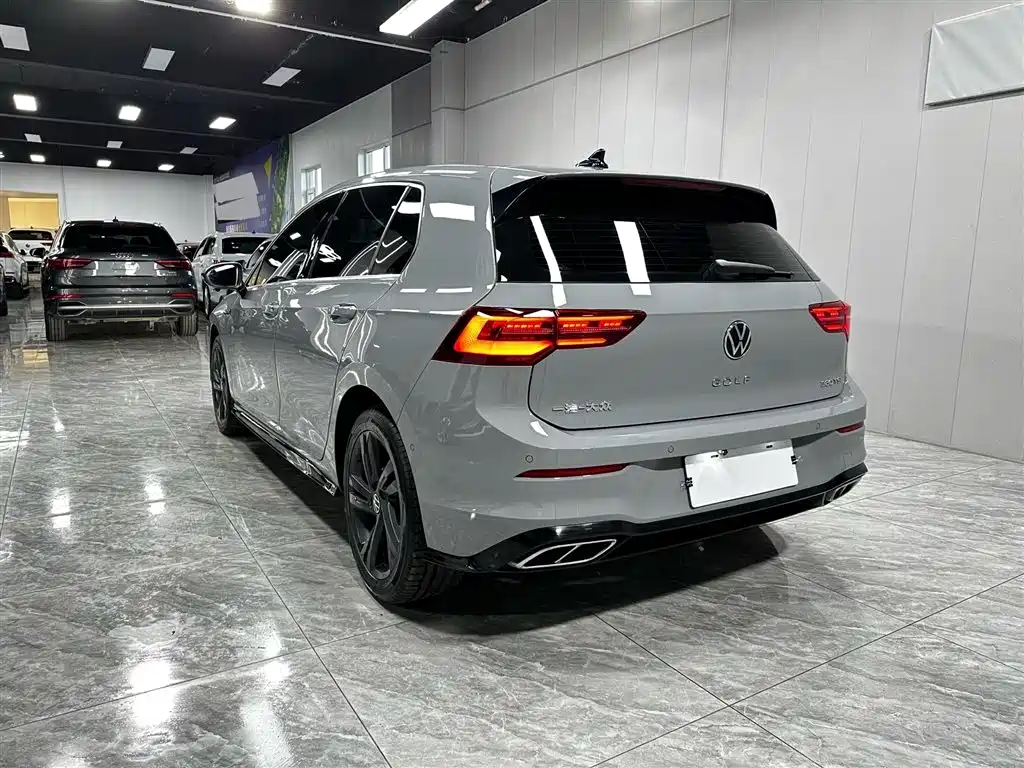 Volkswagen Golf 2023 Facelift 280TSI DSG R-Line Lite фото 4