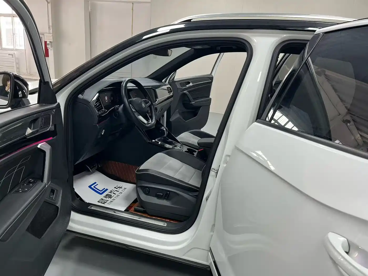 Volkswagen Tayron X 2020 330TSI 2WD Flagship Smart Edition фото 11