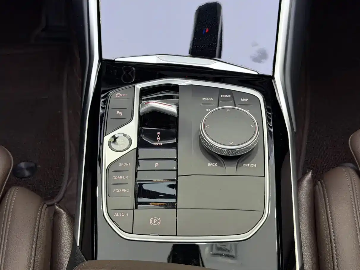 BMW i3 2024 eDrive 35 L фото 10