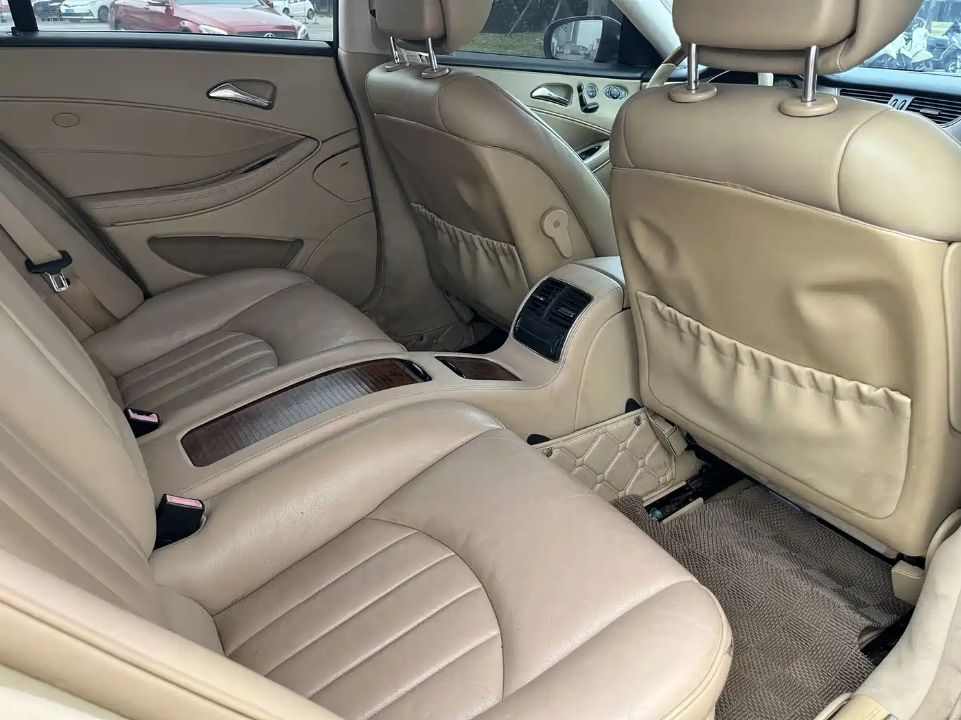Mercedes-Benz CLS 2009 CLS 300 фото 8