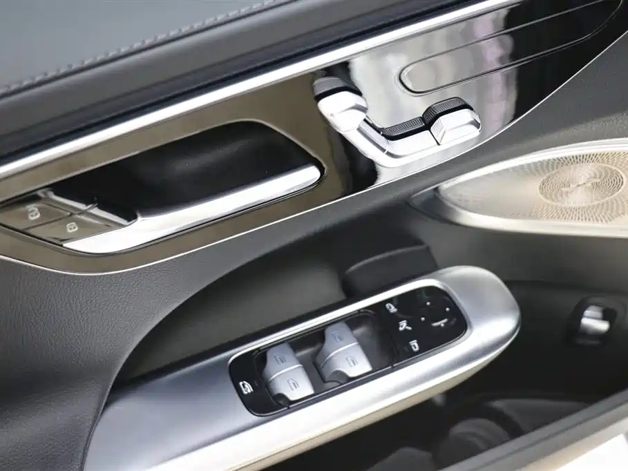 Mercedes-Benz C-Class 2023 C 260 L Night Edition Sport фото 11