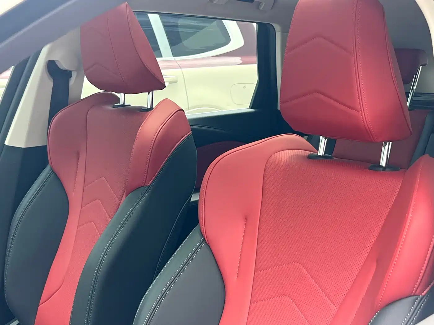 BMW iX1 2023 eDrive25L X Design Package фото 14
