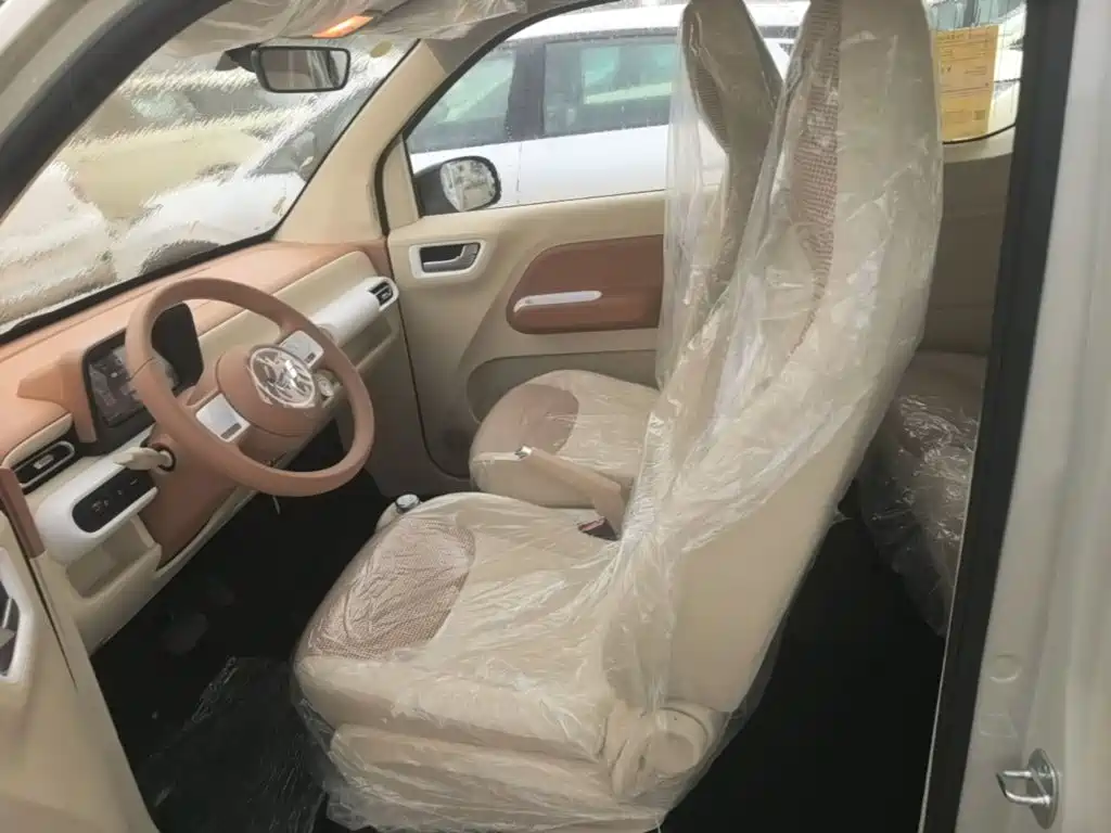 Wuling Motors Hongguang MINIEV 2026 2024 3rd Generation 215km Youth Edition