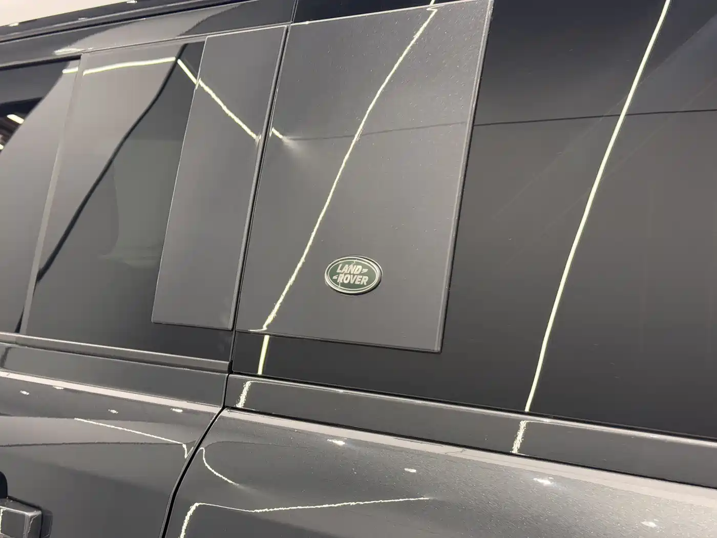 Land Rover Defender 2023 Facelift 110 3.0T P400 X-DYNAMIC HSE фото 12