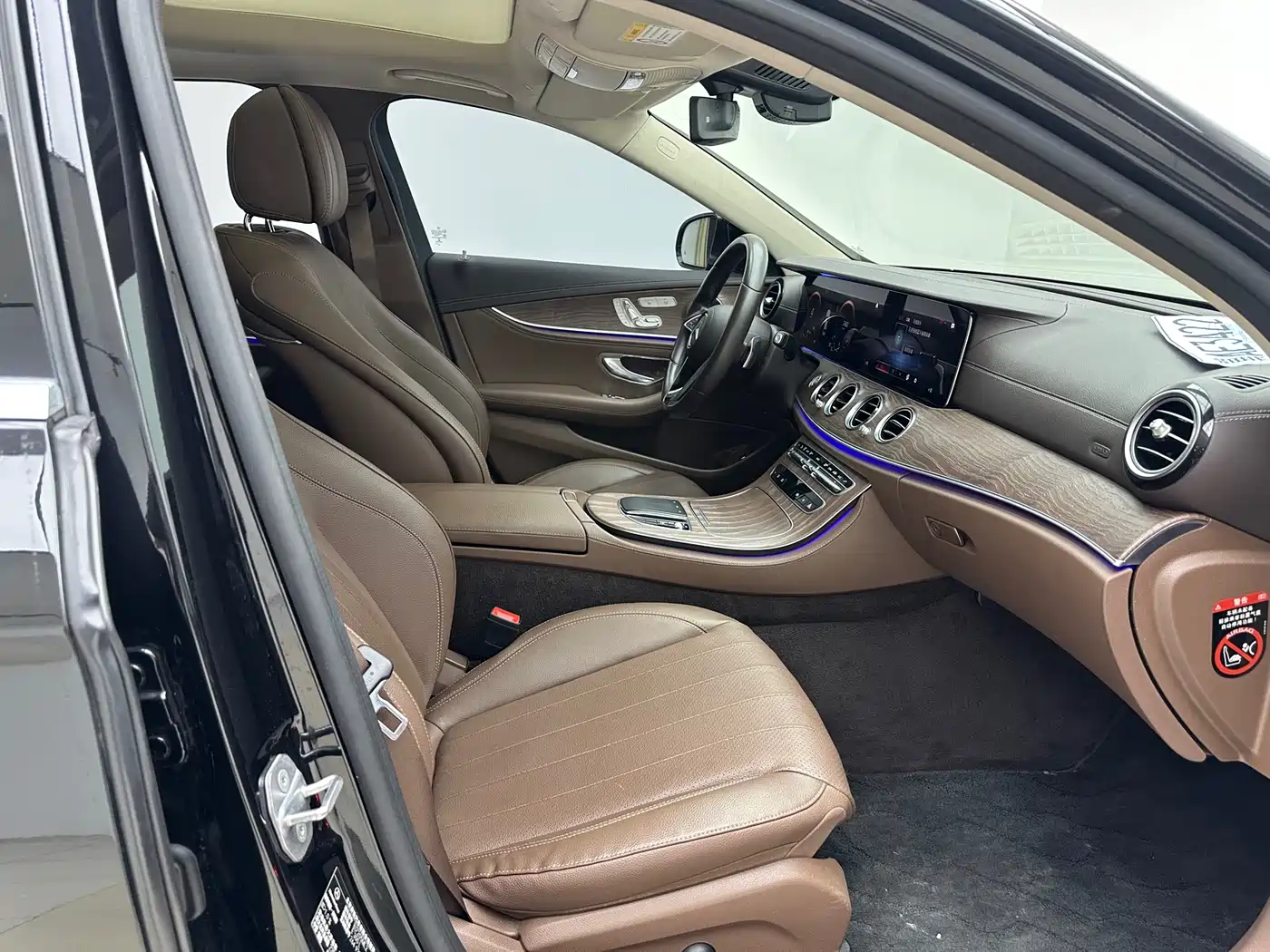 Mercedes-Benz E-Class 2021 E 300 L Fashion фото 17