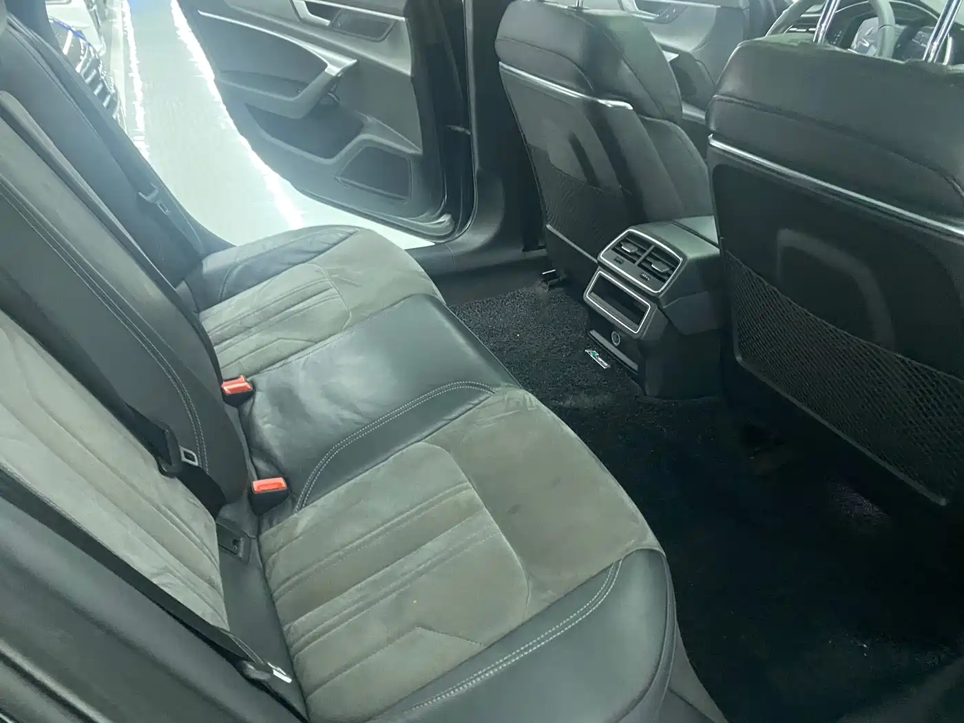Audi A6L 2021 40 TFSI Luxury Elegance фото 13