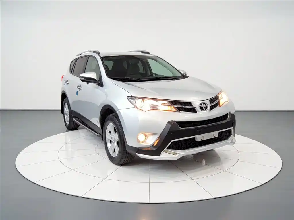 Toyota RAV4 Rongfang 2013 2.0L CVT 2WD Urban фото 22