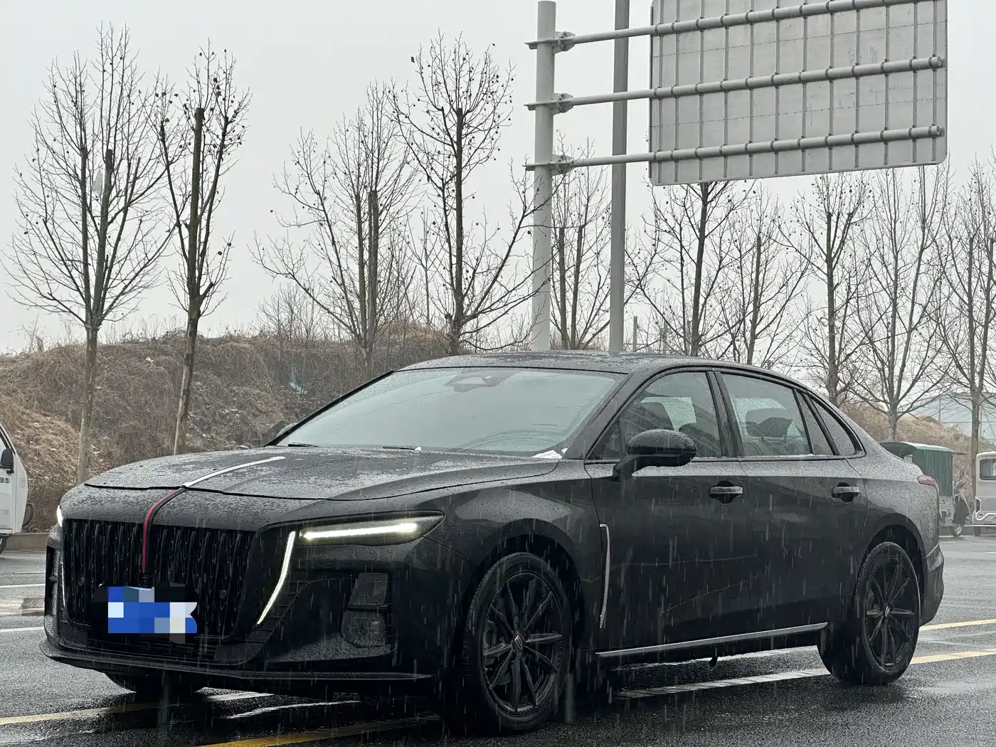 Hongqi H5 2024 2.0T Automatic Smart Connect Flag Smooth Edition фото 3