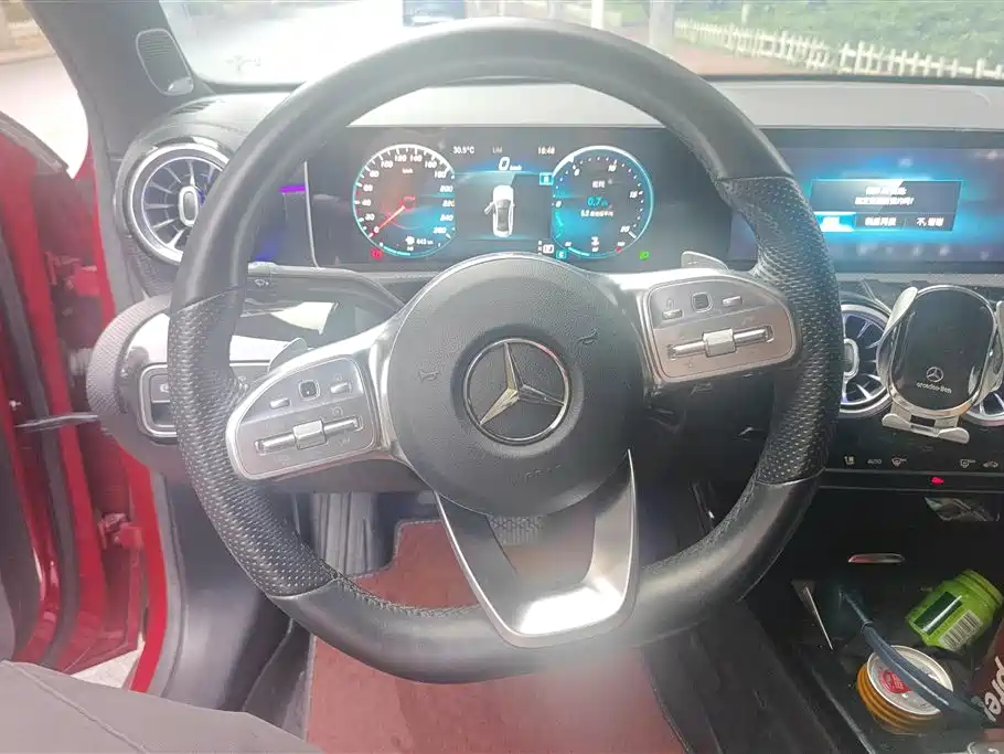 Mercedes-Benz A-Class 2019 Facelift A 200 L Sports Sedan фото 15